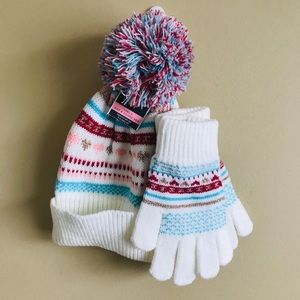 NWT Girls matching hat and gloves set